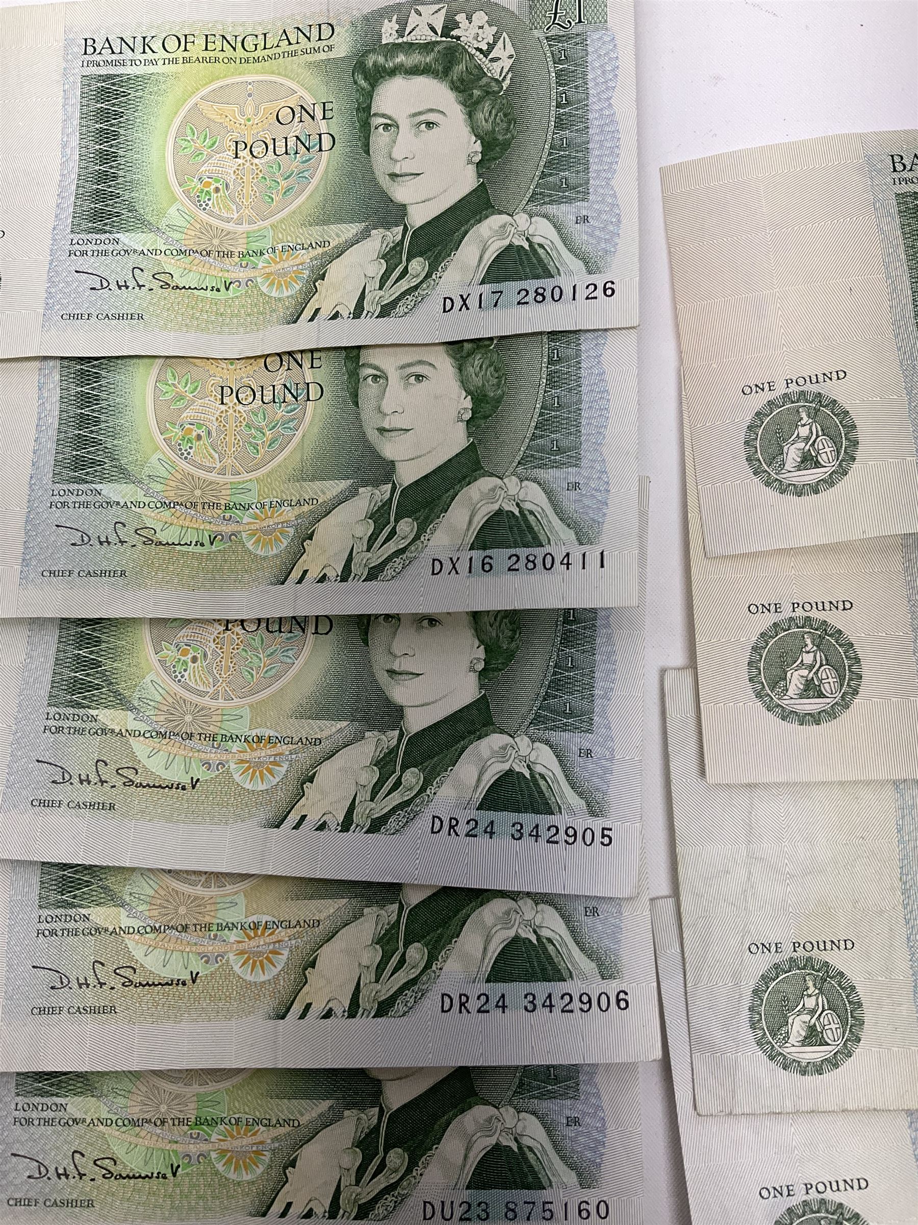 Banknotes including four Bank of England O'Brien one pound notes 'Y52J', 'T44J', 'T92J' and 'S23J', various ten shillings, two Somerset ten pounds 'CU20' and 'AW12', Page one pound notes, Bank of Scotland and other Scottish one pound notes etc
