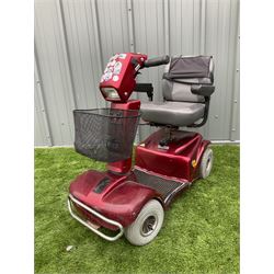 Rascal Mobility scooter with storage basket, lights swivel adjustable chair, (no charger or keys) - THIS LOT IS TO BE COLLECTED BY APPOINTMENT FROM DUGGLEBY STORAGE, GREAT HILL, EASTFIELD, SCARBOROUGH, YO11 3TX