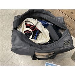 Quad FM4 tuner, a Quad 405 power amplifier, a Quad 34 preamplifier, a Yamaha MG82CX and various cables