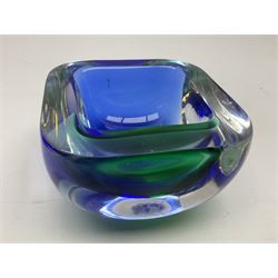 Murano glass Vetreria Artistica Oball bowl, together with a similar example, H6cm 
