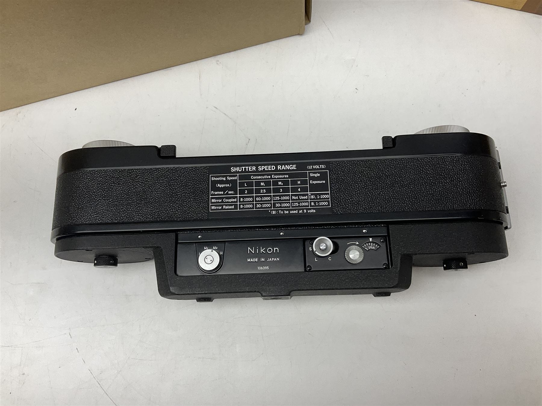 Nikon F-401 camera body, serial no. 2064766, together with Nikon Shutter Speed range, serial no.106395, and other Nikon equipment and camera bodies 