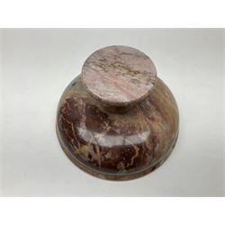 Pink veined marble bowl, of circular form, upon a spreading circular foot, D22cm, H12cm