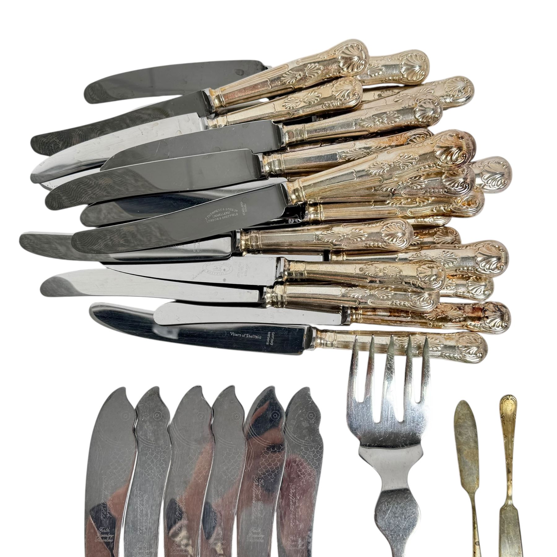 Silver plated cutlery, including Kings pattern cutlery, Voluto fish servers, ladle, etc