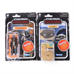 Thirteen Hasbro Kenner Star Wars The Mandalorian figures, including Retro Collection examples, comprising Kuill x2, The Armorer, The Child, Bo-Katan Kryze, R5-D4, IG-11, The Mandalorian, Cara Dune, Greef Karga, Moff Gideon x2 and Imperial Death Trooper, all carded