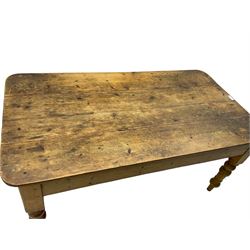 Victorian pine farmhouse dining table, rectangular plank top with rounded corners, on turned supports 