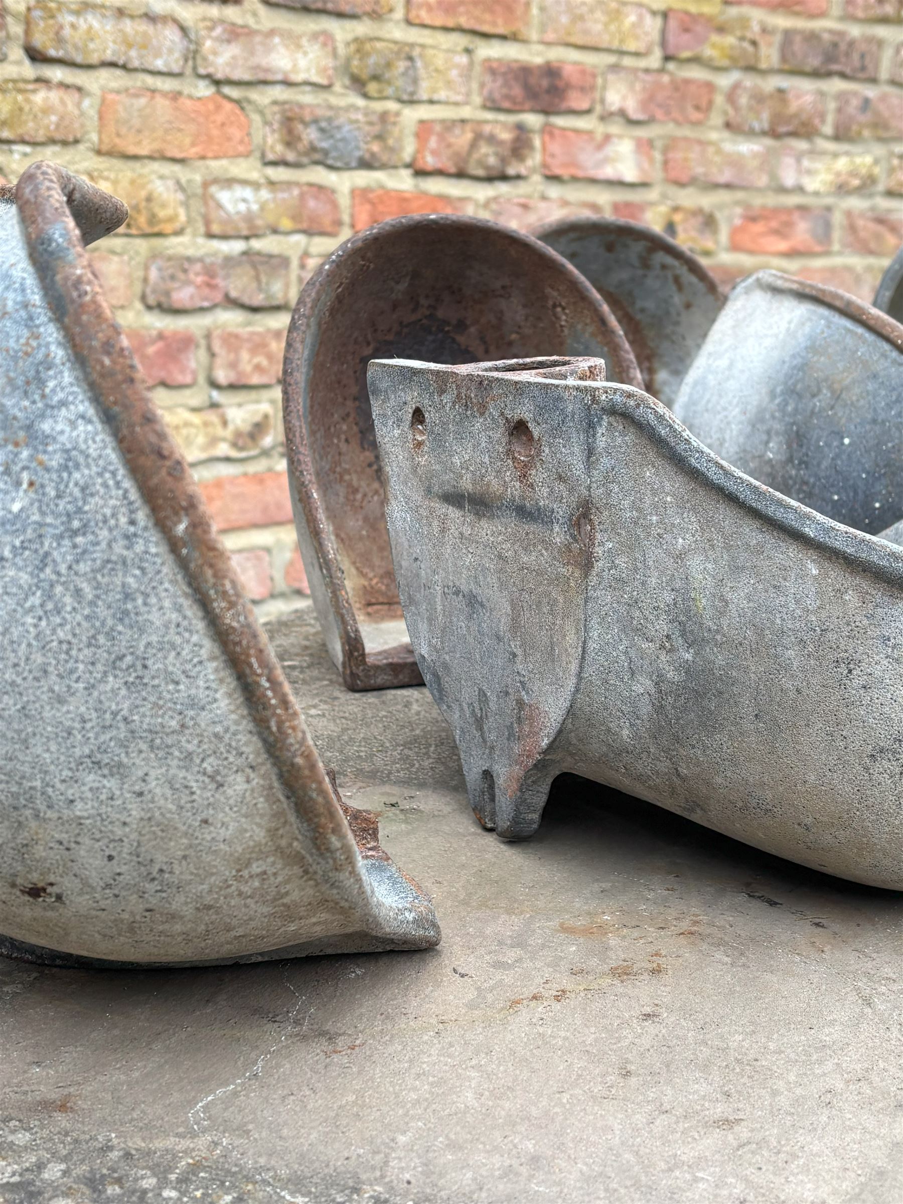 Matched set of six cast iron wall pocket planters. (6) - COLLECTION BY APPOINTMENT FROM: The White House, Thirsk Road, Easingwold, York, YO61 3NF - CALL 01723 507111 TO ARRANGE