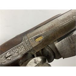 Early 19th century flintlock pistol by George Wallis Hull, the 16cm barrel with ram rod under, chequered walnut stock with sunburst engraved German silver butt cap and horn fore-ends, engraved steel furniture with pineapple finial, gold poincon for Hull to top of barrel and for Wallis to lock plate 30cm overall
