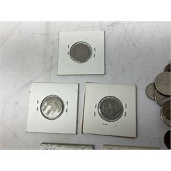 Mostly United States of America coinage, including 1828 one cent, buffalo nickels, various half dollar and dollar coins etc