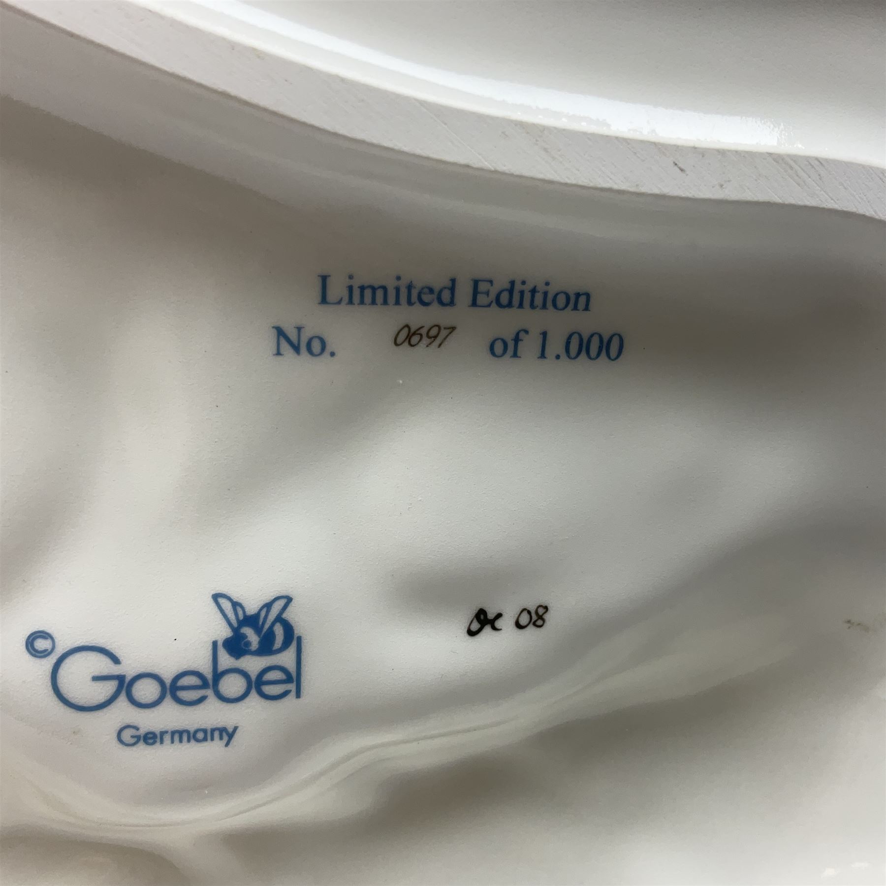 Large Hummel figure group by Goebel, Forever Friends, limited edition 697 of 1000, H28cm