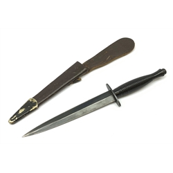 British Fairburn-Sykes style fighting knife, the cross-piece marked Venture H.M. Slater Sheffield L29.5cm, in leather sheath