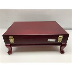 Viners Emassy canteen of Sheffield silver plated cutlery, 58 pieces, comprising eight table knives, dessert knives, dessert spoons, teaspoons, table forks, dessert forks, soup spoons, and two table spoons, housed in case with hinged lift up lid raised on four feet, L45cm