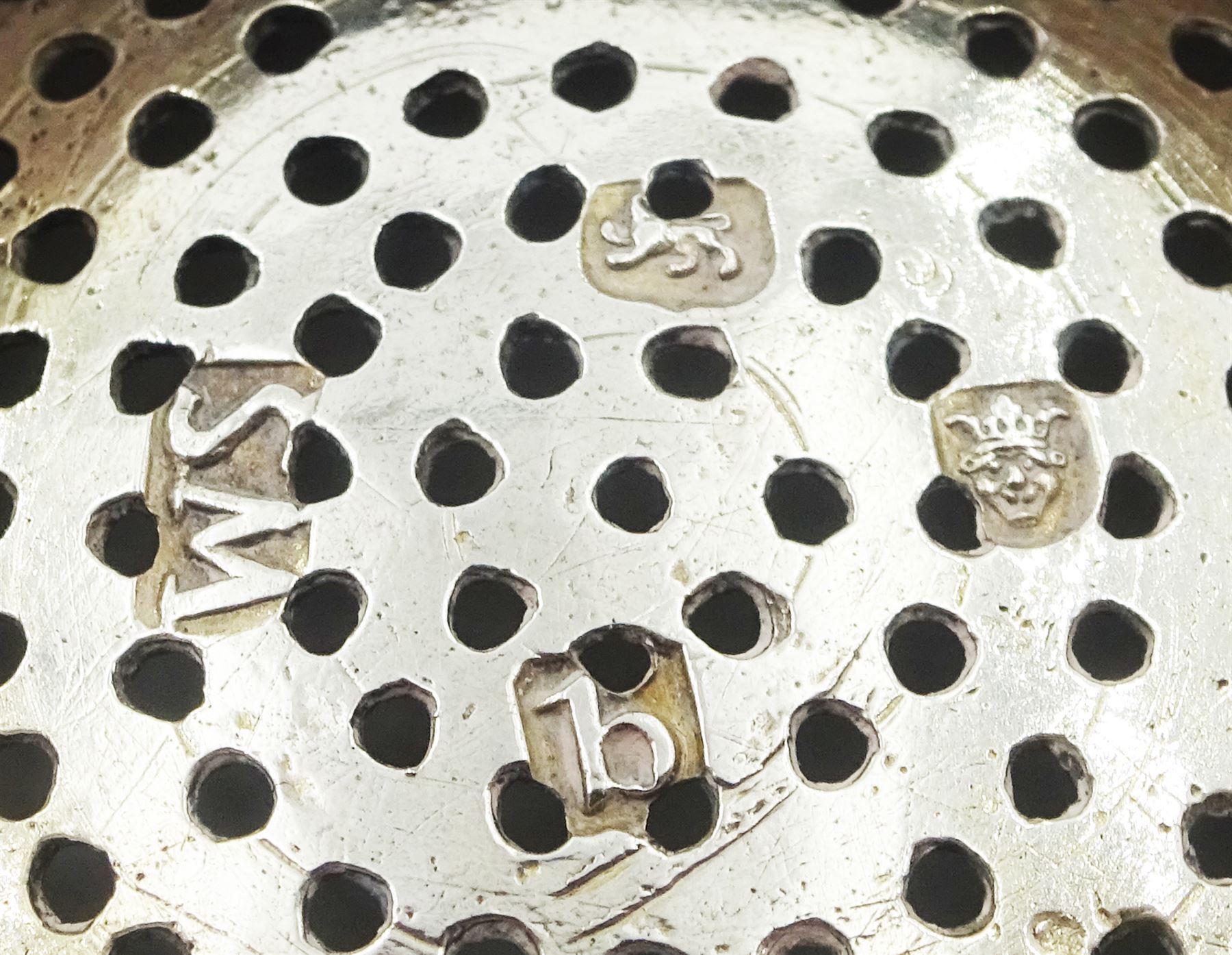 Silver wine funnel, probably George III, of plain typical form with shaped tang, hallmarks worn and indistinct possibly William Sumner, London, L11.5cm, approximate weight 1.52 ozt (47.5 grams)