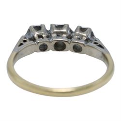 18ct gold three stone diamond illusion set ring