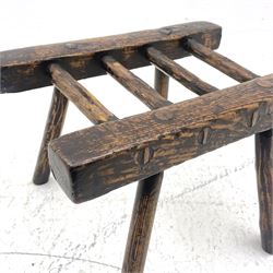 19th century Irish pine and oak barrel stand, H frame with a series of wedge jointed cross rails, on four splayed supports 