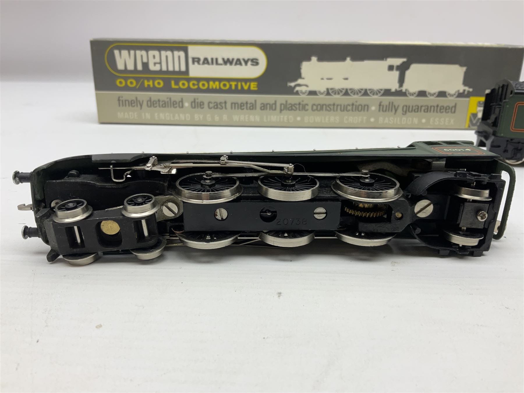 Wrenn '00' gauge - Class A4 4-6-2 locomotive 'Silver Link' No.60014 in BR Green; boxed with instructions.