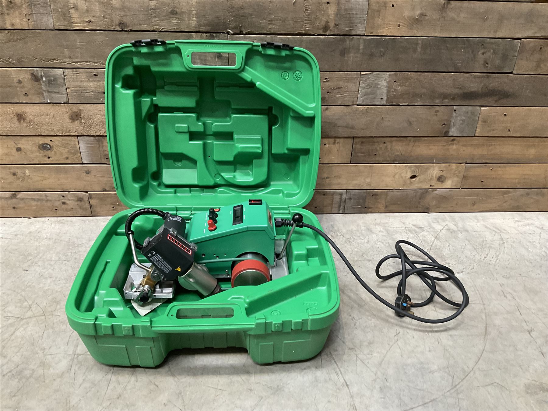 Leister Unifloor E 240V 2300W Hot air welder / floor or fabric welding machine, cased in excellent condition