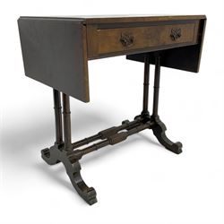 Small Victorian drop-leaf occasional tab