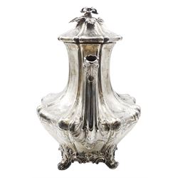 Victorian silver melon shaped coffee pot, with acanthus detailed spout and scroll handle with ivory insulators, floral finial to hinged cover, and chased arabesque decoration to body and cover, hallmarked Edward, Edward junior, John & William Barnard, London 1840, H24cm, approximate weight 30.82 ozt (958.7 grams)

This item has been registered for sale under Section 10 of the APHA Ivory Act