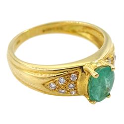 18ct gold single stone oval emerald ring, with diamond set shoulders, hallmarked