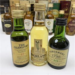 Collection of  miniature whisky to include Laphroaig 10 years old whisky, Glenlivet 12 years old whisky, Bowmore 17 year old, etc  