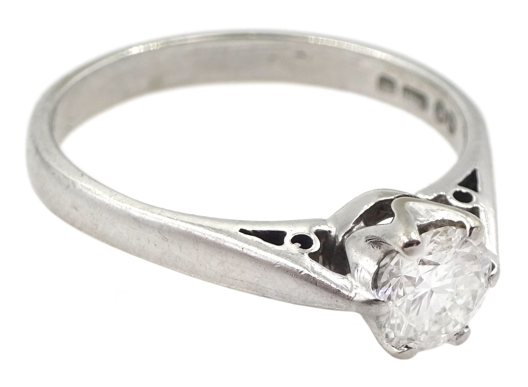 18ct white gold single stone round brilliant cut diamond ring, diamond approx 0.50 carat