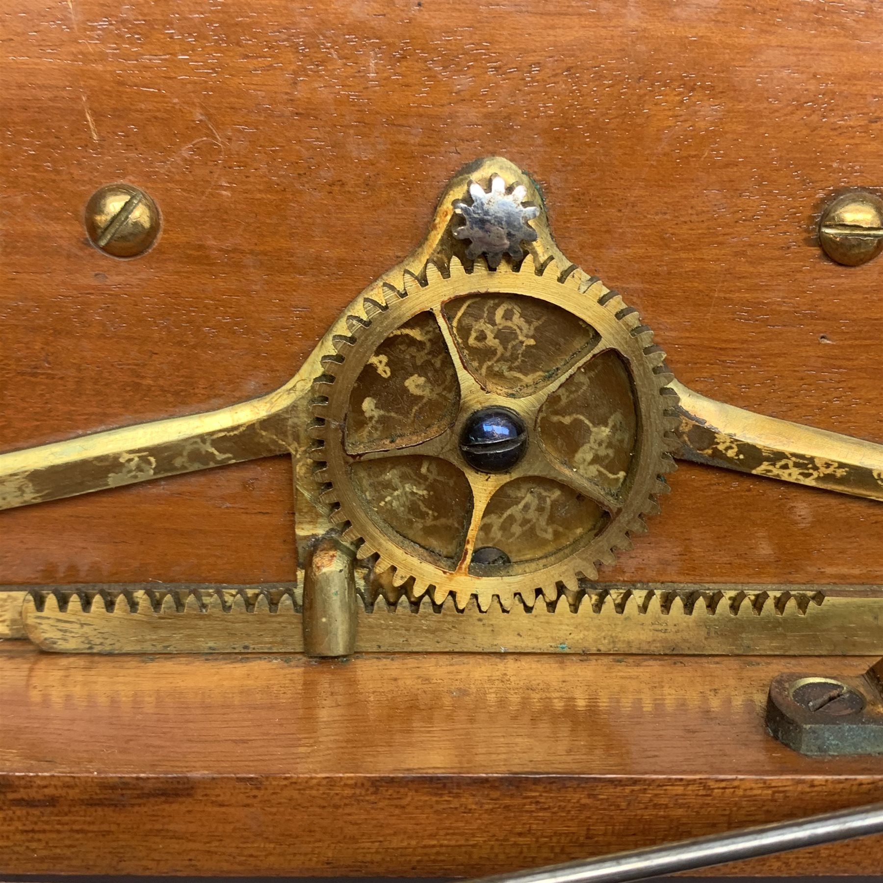 19th century mahogany cased Magneto type electric shock therapy machine with Improved Magnetic Indicator to the lid, L26cm  