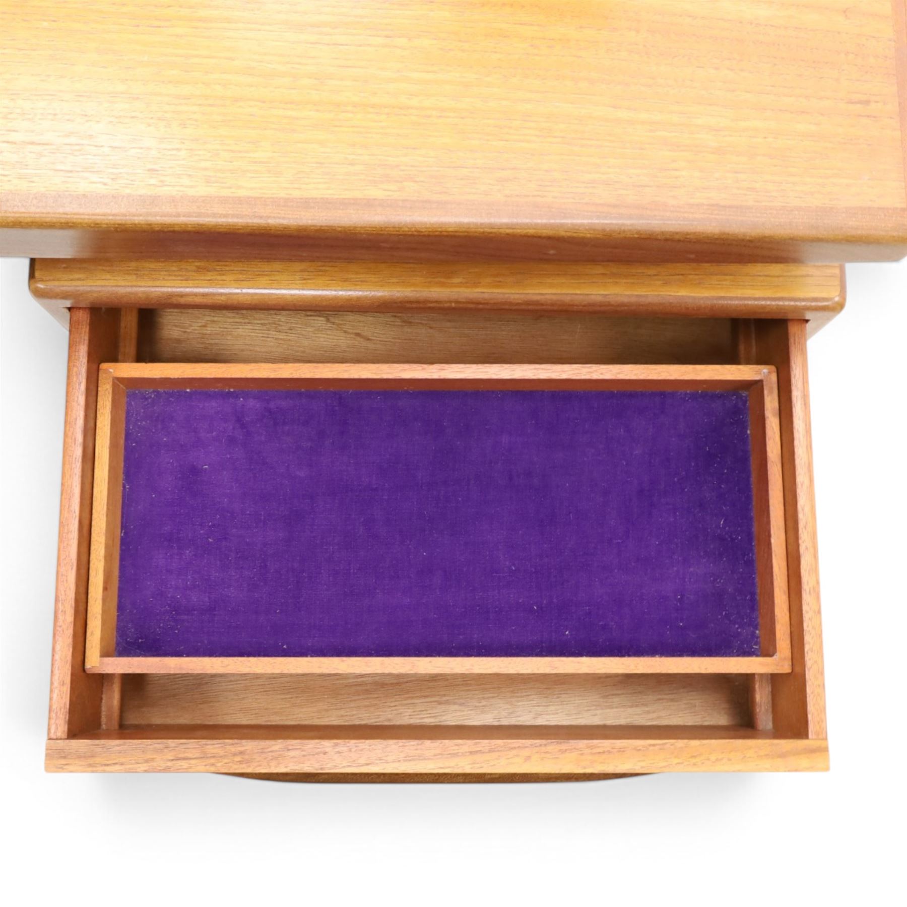 G-Plan - ‘Fresco’ teak dressing table, rectangular top with raised rectangular mirror, fitted with four drawers arranged as twin pedestals with sculpted handles, central knee-hole, on tapering supports
