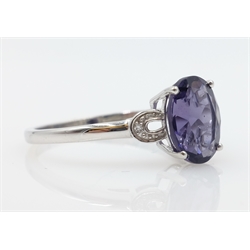  White gold amethyst and diamond ring hallmarked 9ct  
