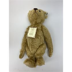 Steiff limited edition British Collector's Teddy Bear 2002, honey golden colour with growler mechanism, No.170/4000, H14