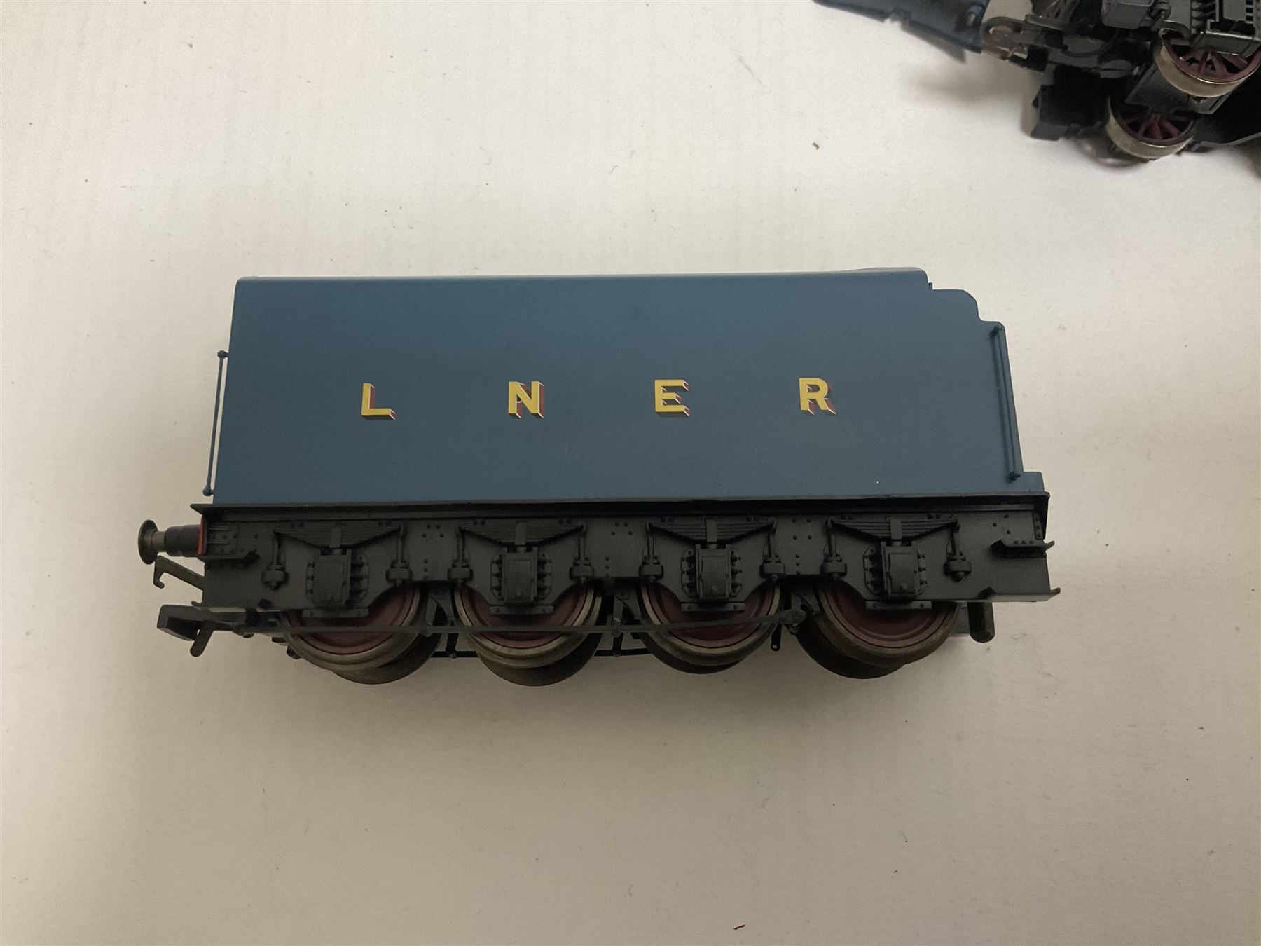 Various makers ‘00’ gauge - Hornby DCC ready LNER 4-6-2 ‘The Mallard’ no.4468 in blue with original box; Lima British Railway Class 33 Bo-Bo diesel locomotive no.33025; quantity of coaches, wagons and track to include Hornby, Lima, Tri-Ang etc (26) 