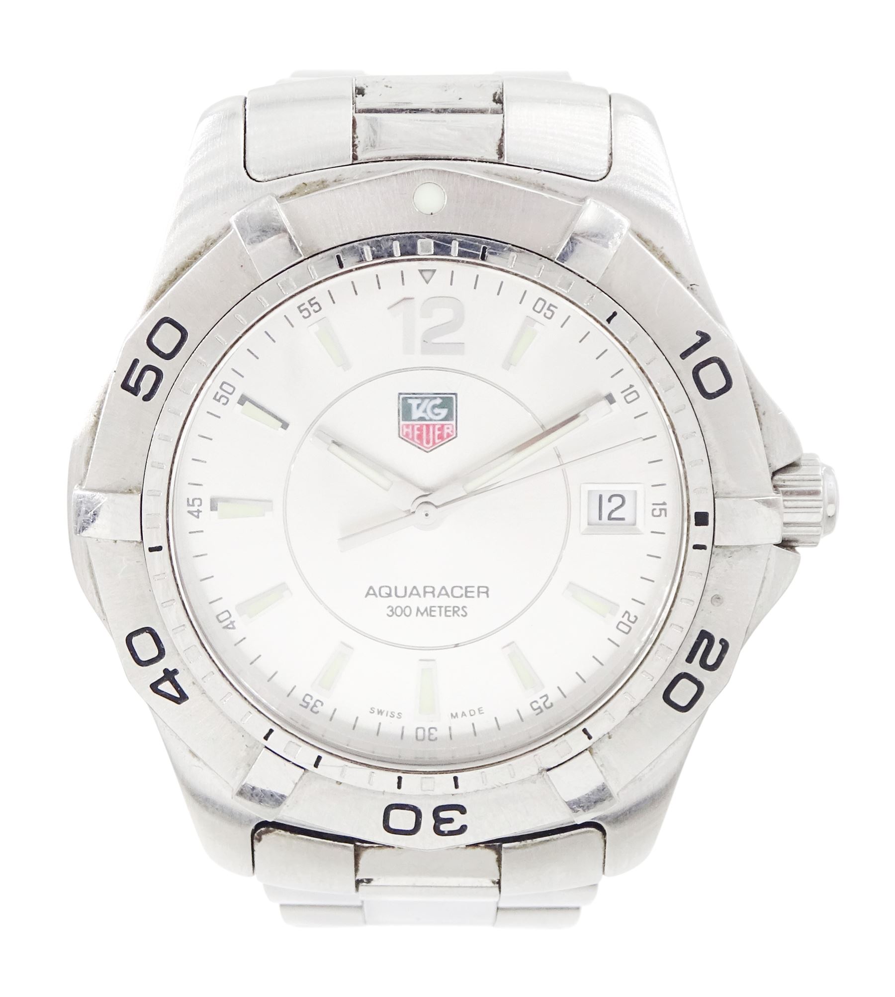 Tag Heuer Aquaracer 300 meters gentleman's stainless steel quartz wristwatch, Ref. WAF112, silvered dial with dagger hour markers and date aperture, on original stainless steel bracelet , with fold-over clasp, boxed with additional links and guarantee card dated 2007