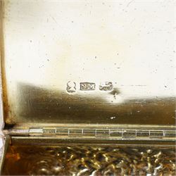 William IV silver snuff box with floral border, gilded interior 8cm x 5.5cm Birmingham 1831 Maker Nathaniel Mills