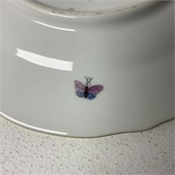 Herend of Hungary Rothschild bird pattern, part tea service, comprising two large teacups and saucers, two teacups and three saucers, milk jug, sugar bowl, five dessert plates and two side plates (18)