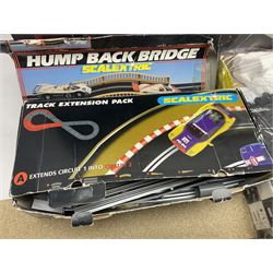 Scalextric - Scalextric 400 C587 set with March Ford 721 and JPS Formula One cars; Calibra Cup set with Motorsport Calibra and Old Spice Calibra; C8040 Track Extension Pack, Hump Back Bridge part-set and unassociated SuperSlot 1:32 scale die-cast Williams-Toyota FW29 unassembled car in four blister packs 