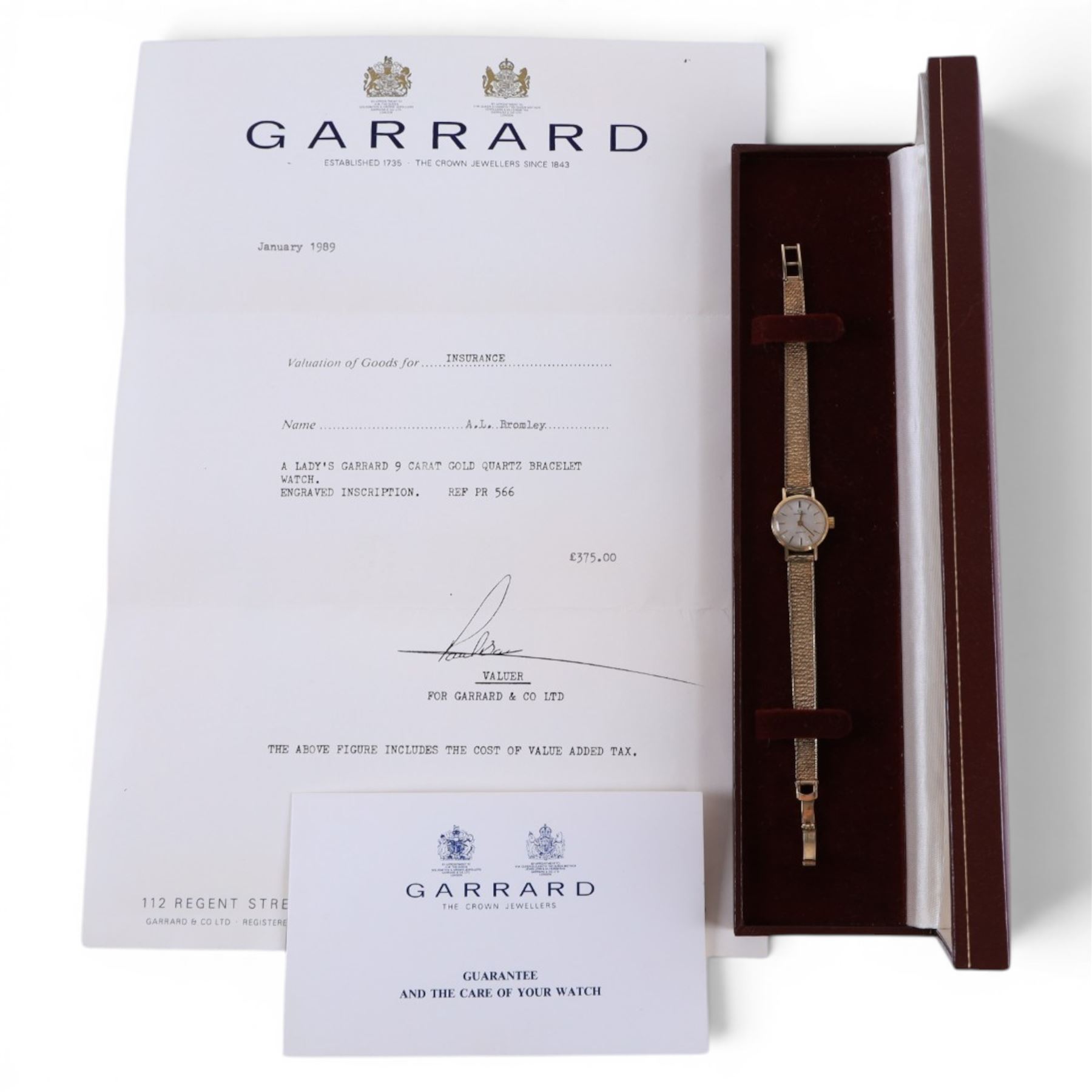 Garrard ladies 9ct gold quartz presentation wristwatch, on integral 9ct gold bracelet, hallmarked
