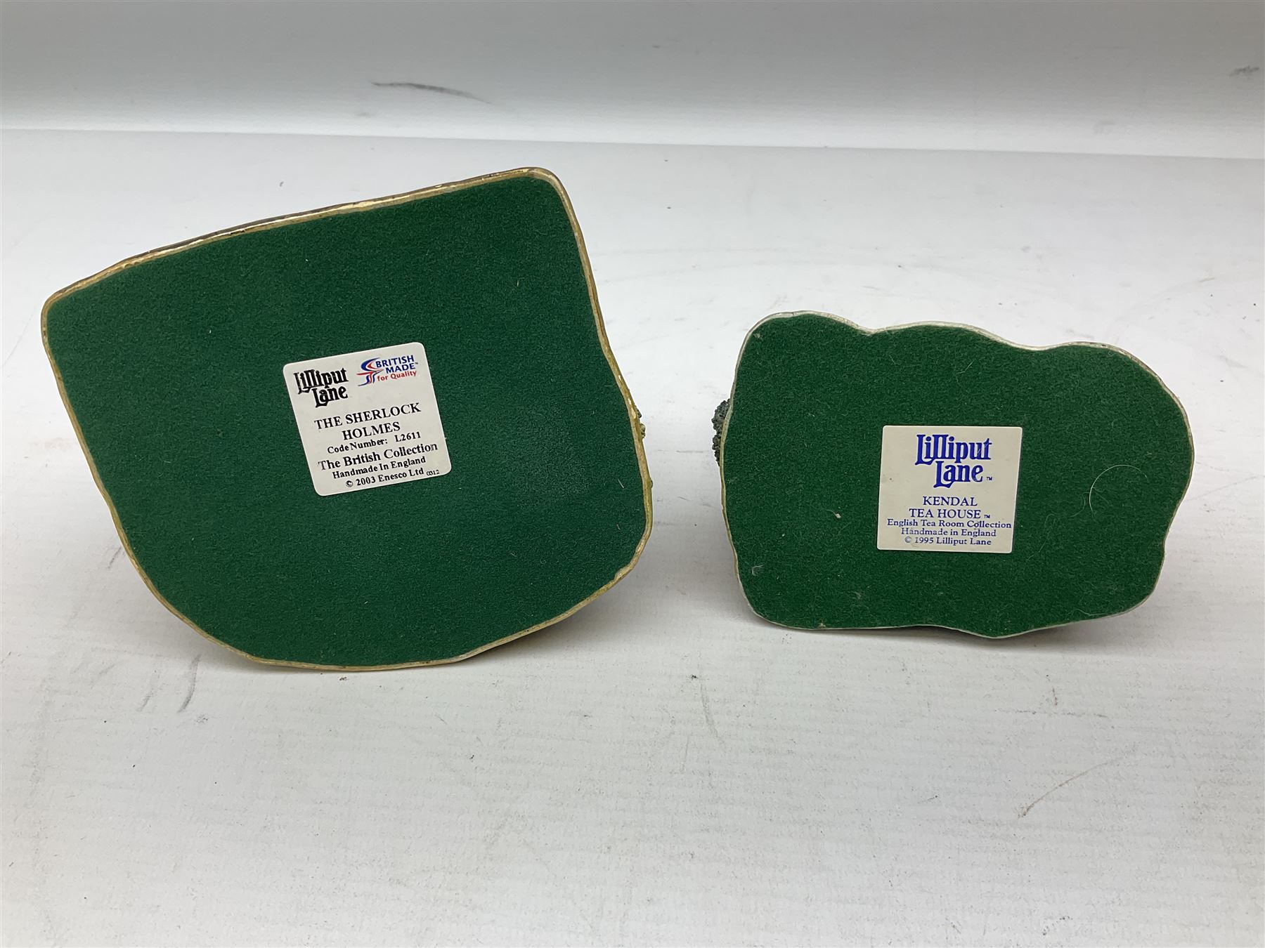 Fourteen Lilliput Lane cottages to include 'Diamond Cottage', 'Kendal Tea House', Visitor's Centre Special 'It's For You' signed to base, The British Collection 'The Sherlock Holmes' etc, all boxed with deeds