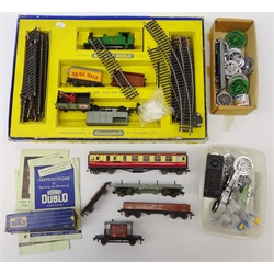  Hornby-Dublo electric train set - 2006 0-6-0 Tank Goods Train with matched locomotives, rolling stock and accessories   