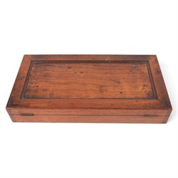 Holborn Surgical Instrument Co. Ltd set of opticians testing lenses, in fitted wooden box