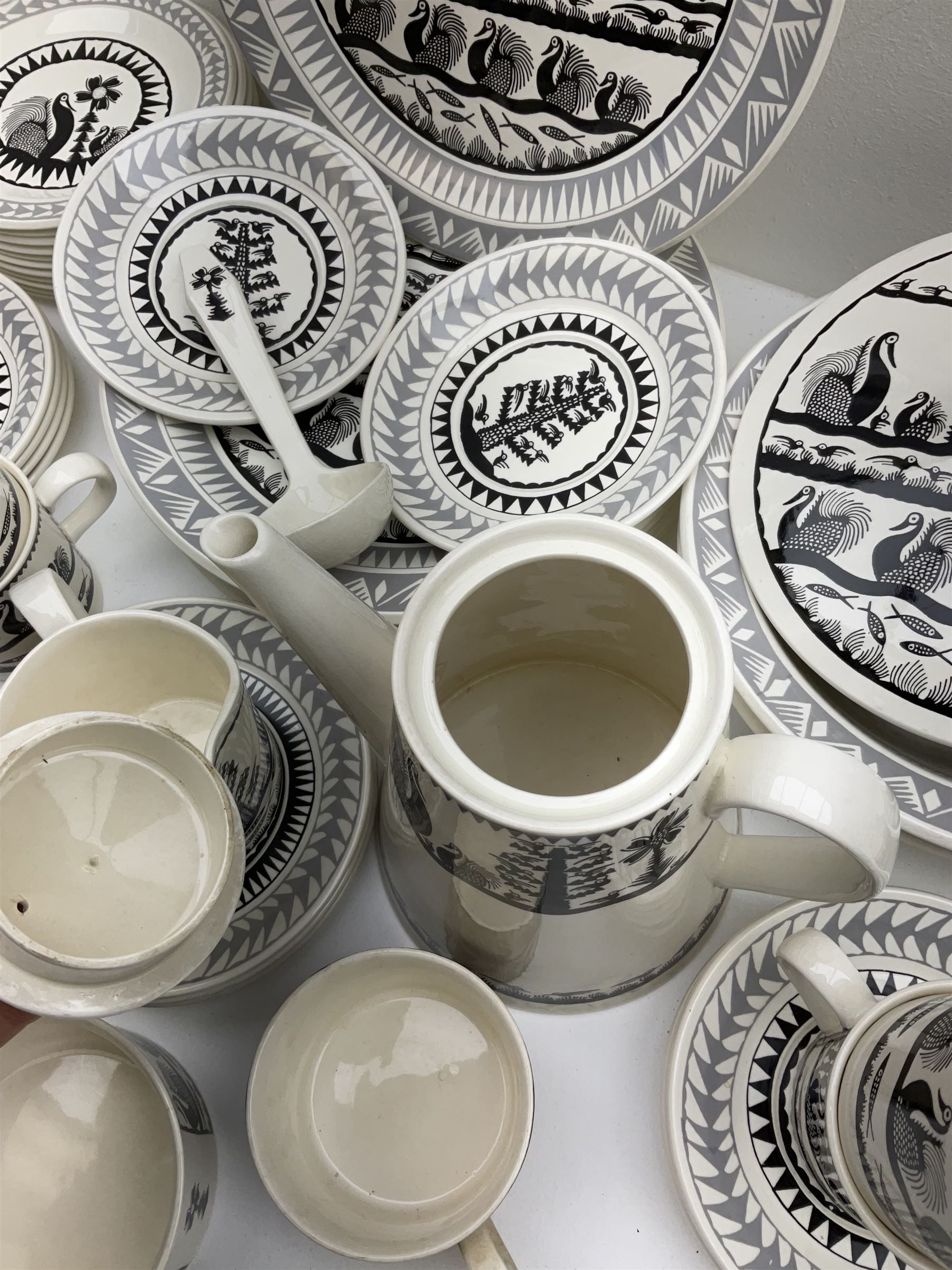 Scottie Wilson for Royal Worcester Wild Fowl pattern, part tea and dinner service, including teapot, milk jug, covered surier, nine cups and saucers, seven dinner plates etc (54)