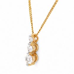 18ct gold diamond pendant necklace, set with three graduating round brilliant cut diamonds, total diamond weight 0.25 carat