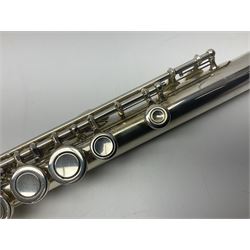 Buffet Crampon & Co Cooper Series II silver plated flute, serial no.020804739; in fitted hard case and outer carrying case