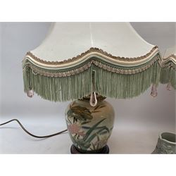 Pair of Oriental style table lamps in the form of ginger jars with covers, with pink tasselled shades, together with other ceramics to include boxed Wedgwood Jasperware, Royal Worcester, Spode and Halcyon days boxes etc