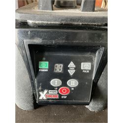 Xtreme MX1100XT12CK commercial blender- LOT SUBJECT TO VAT ON THE HAMMER PRICE - To be collected by appointment from The Ambassador Hotel, 36-38 Esplanade, Scarborough YO11 2AY. ALL GOODS MUST BE REMOVED BY WEDNESDAY 15TH JUNE.