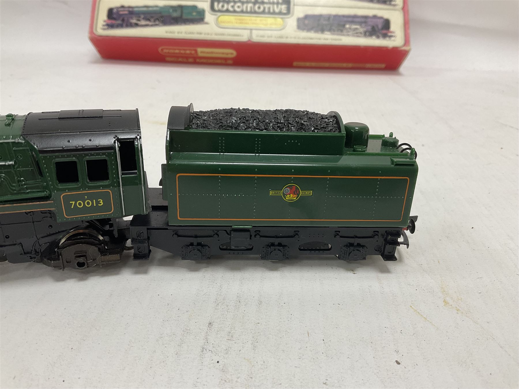 Hornby/Tri-Ang ‘00’ gauge - four locomotives and tenders comprising boxed Class 7P6F 4-6-2 ‘Oliver Cromwell’ no.70013 in BR green; Class A4 4-6-2 ‘Nigel Gresley’ no.7 in LNER blue; Battle of Britain Class 4-6-2 ‘Winston Churchill’ no.21C151 in SR green; Class A3 Gresley 4-6-2 no.60103 in BR green (4) 