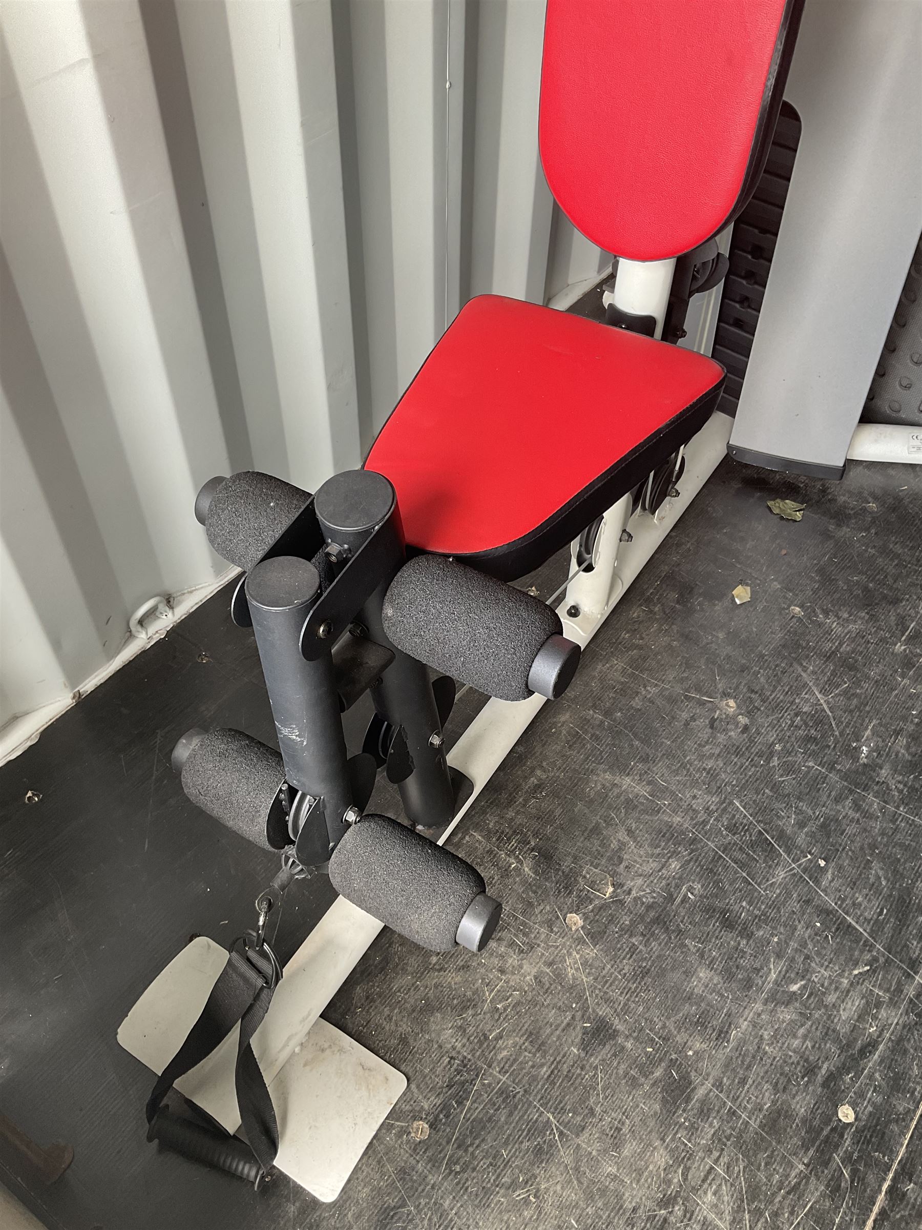 Weider pro 4000 multi gym with accessories  - THIS LOT IS TO BE COLLECTED BY APPOINTMENT FROM DUGGLEBY STORAGE, GREAT HILL, EASTFIELD, SCARBOROUGH, YO11 3TX