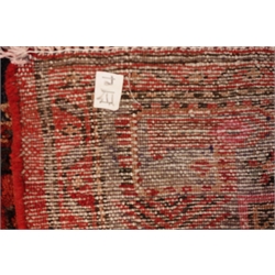  Hamadan red ground rug, hand knotted, repeating border, 211cm x 138cm  
