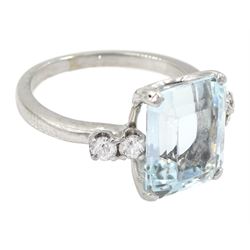 18ct white gold emerald cut aquamarine ring, with two old cut diamonds set either side, aquamarine approx 5.50 carat
