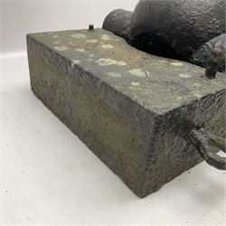 Black painted cast-iron muzzle loading mortar for round ball shot, 18th/19th century, approximately 9cm (3 1/2