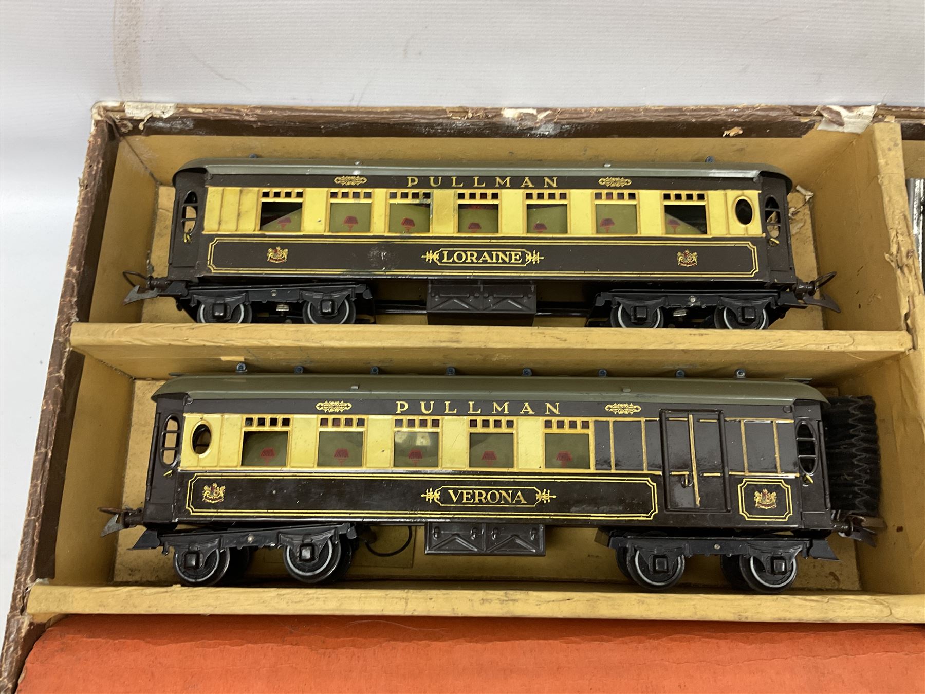 Hornby '0' gauge - three-rail electric train set with LNER Riviera Blue 4-4-2 locomotive 'Flying Scotsman' No.4472 and No.3 tender, No.2 Special Pullman Coach 'Loraine', No.2 Special Pullman Composite Coach 'Verona', goods wagon with Furniture Removals container, boxed Circuit Breaker, two boxes of Connecting Plates, boxed Terminal Connecting Plate and quantity of track; boxed with paperwork; together with Breakdown Van and Crane and Transformer No.T20A; both boxed