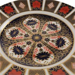 Royal Crown Derby 1128 Old Imari pattern graduating pair of plates